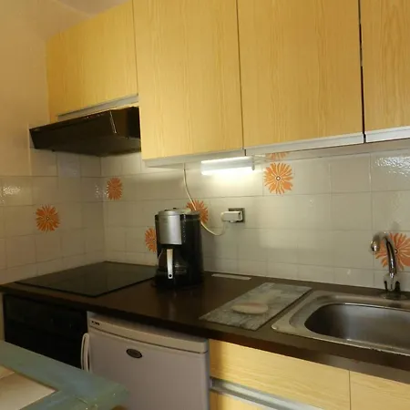 아파트 Cosy Avec Terrasse, Proche Et Commerces - - Fr-1-251-785 *